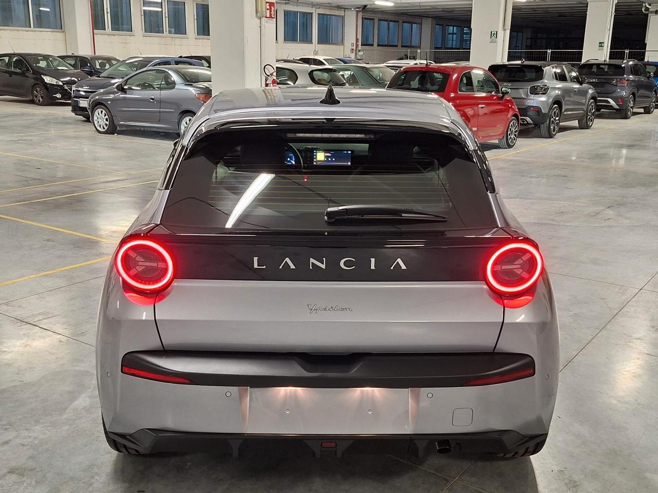 Lancia Ypsilon 1.2 Turbo mhev Hybrid e-DCT Km.0