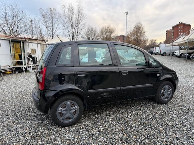 Fiat Idea 1.2 16V BlackLabel