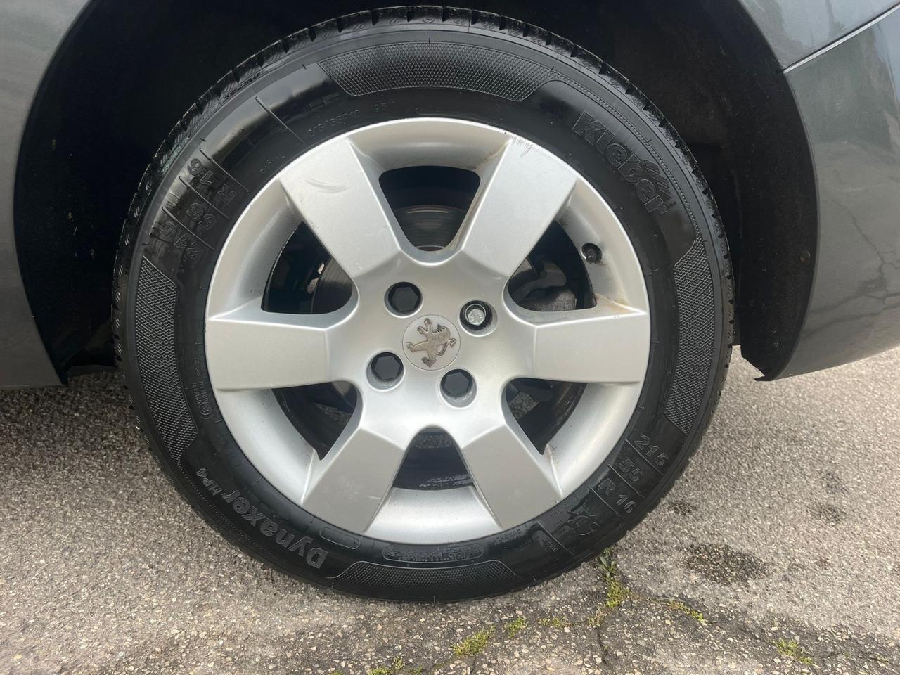 Peugeot 5008 1.6 HDi 115CV Active Unipro 2013