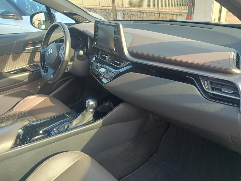 Toyota C-HR 1.8 Hybrid E-CVT Lounge