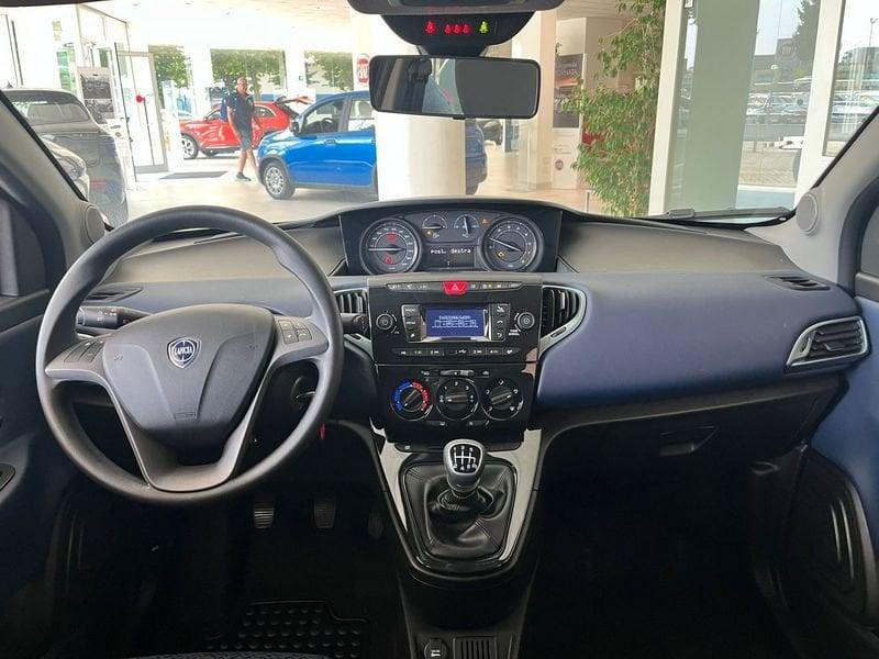 Lancia Ypsilon 1.0 FireFly 5 porte S&S Hybrid Platino