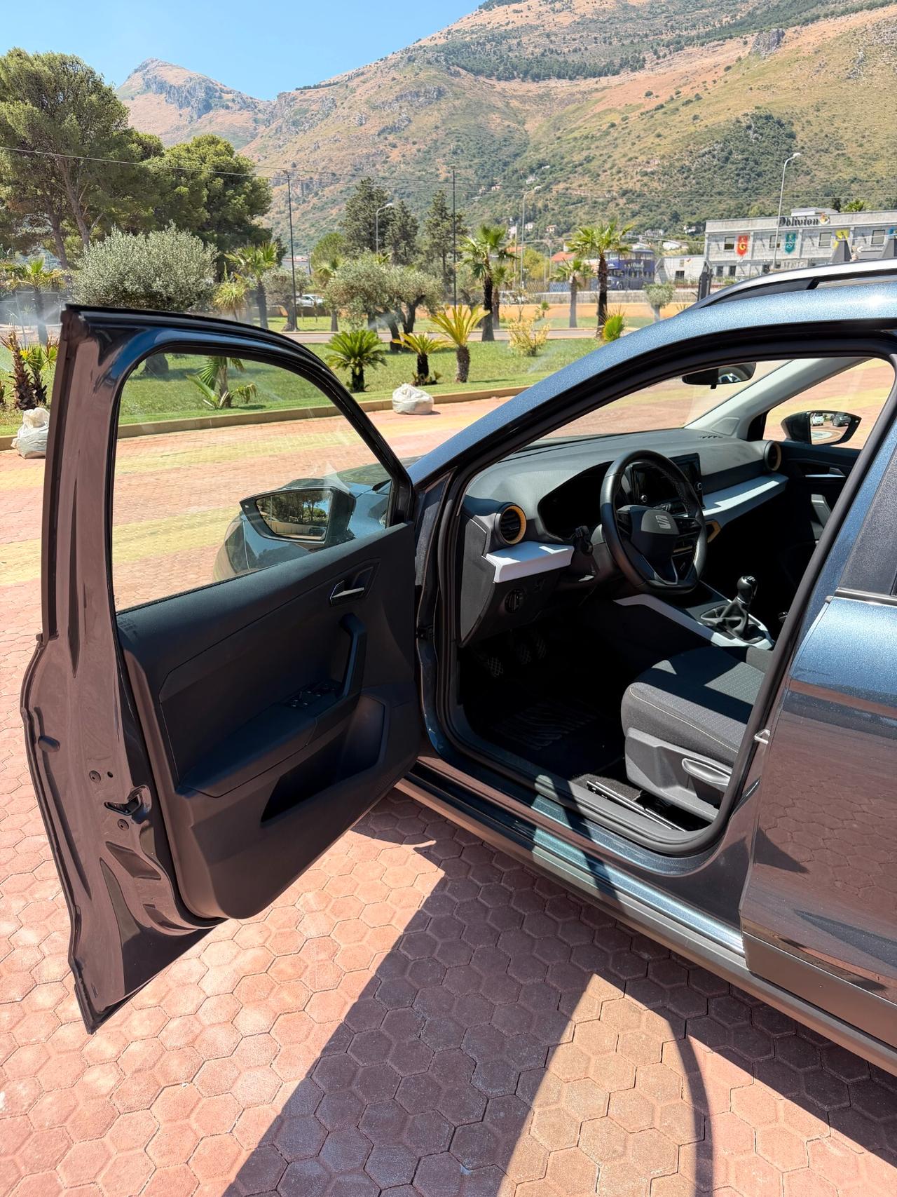 SEAT Arona 1.0 EcoTSI Style Manuale - 2025 - 57.000 km - Nera