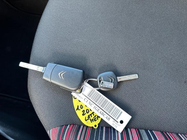 CITROEN C1 VTi 72 5 porte Shine