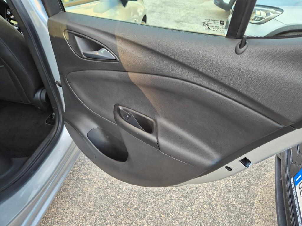 Opel Astra 1.5 CDTI 105 CV BERLINA 5 porte