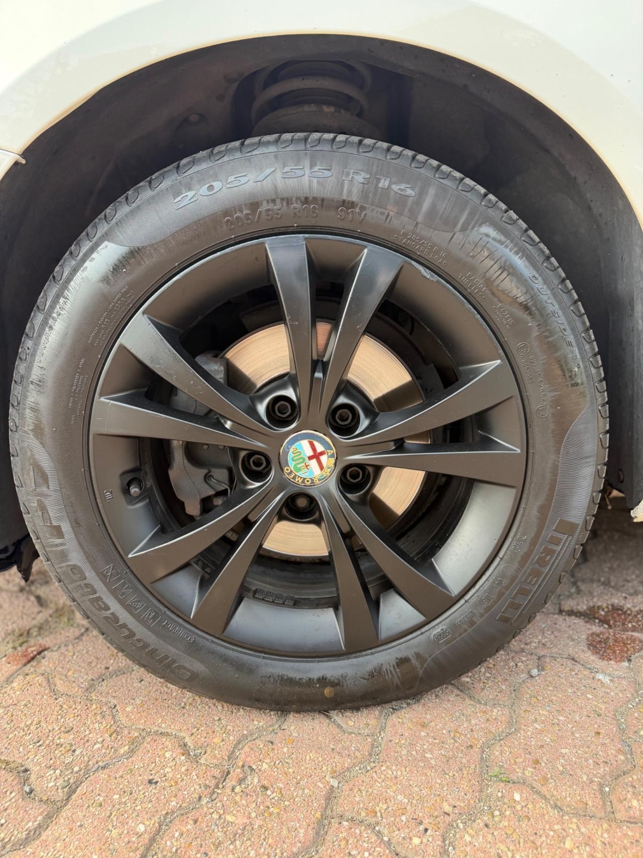 Alfa Romeo Giulietta 1.6 JTDm-2 105 CV Exclusive