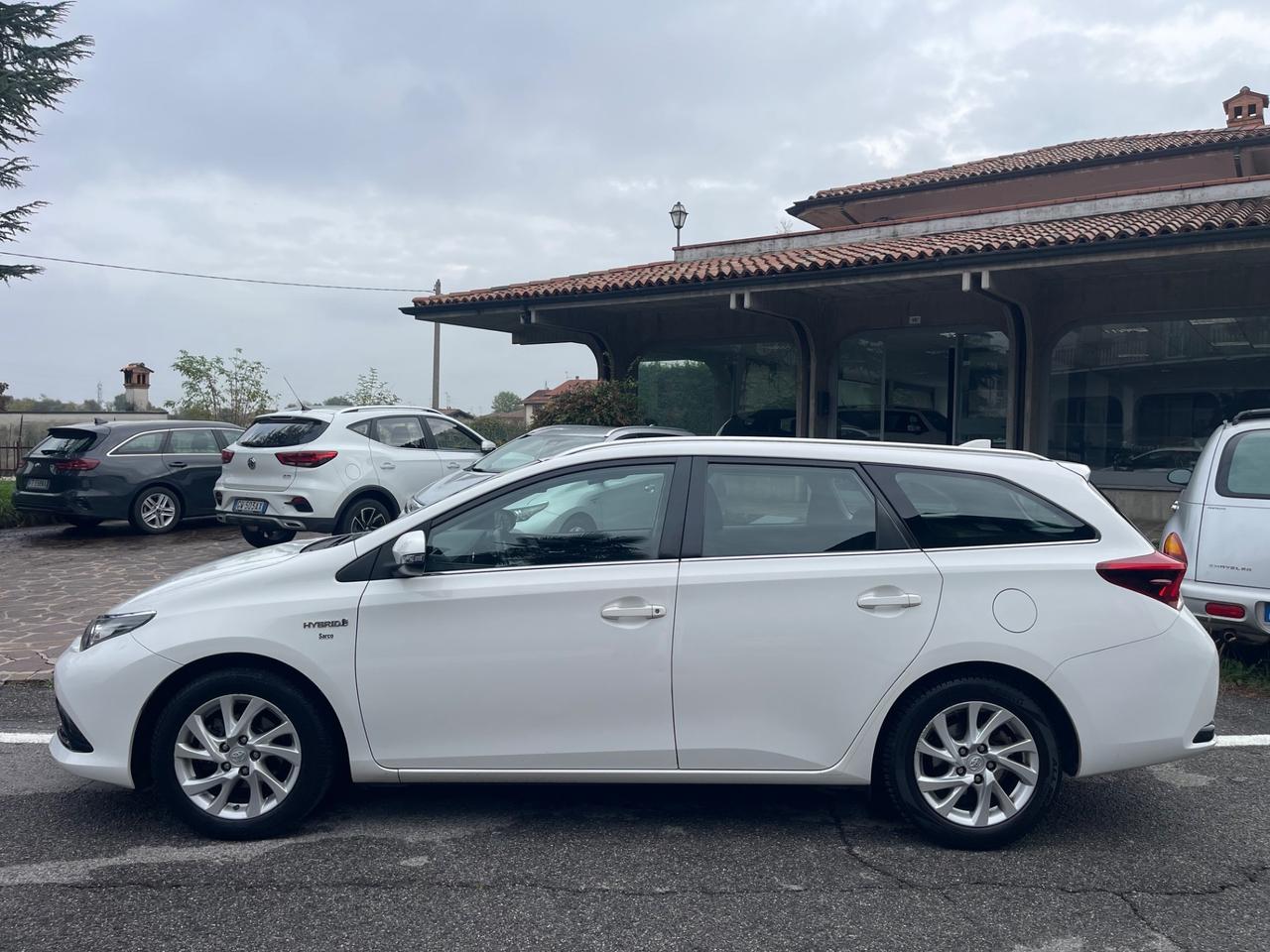 Toyota Auris touring 1.8 h business