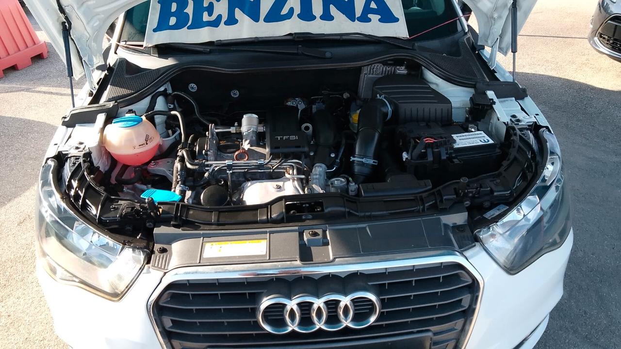Audi A1 AUDI A 1 benzina 1.2 neo patentati