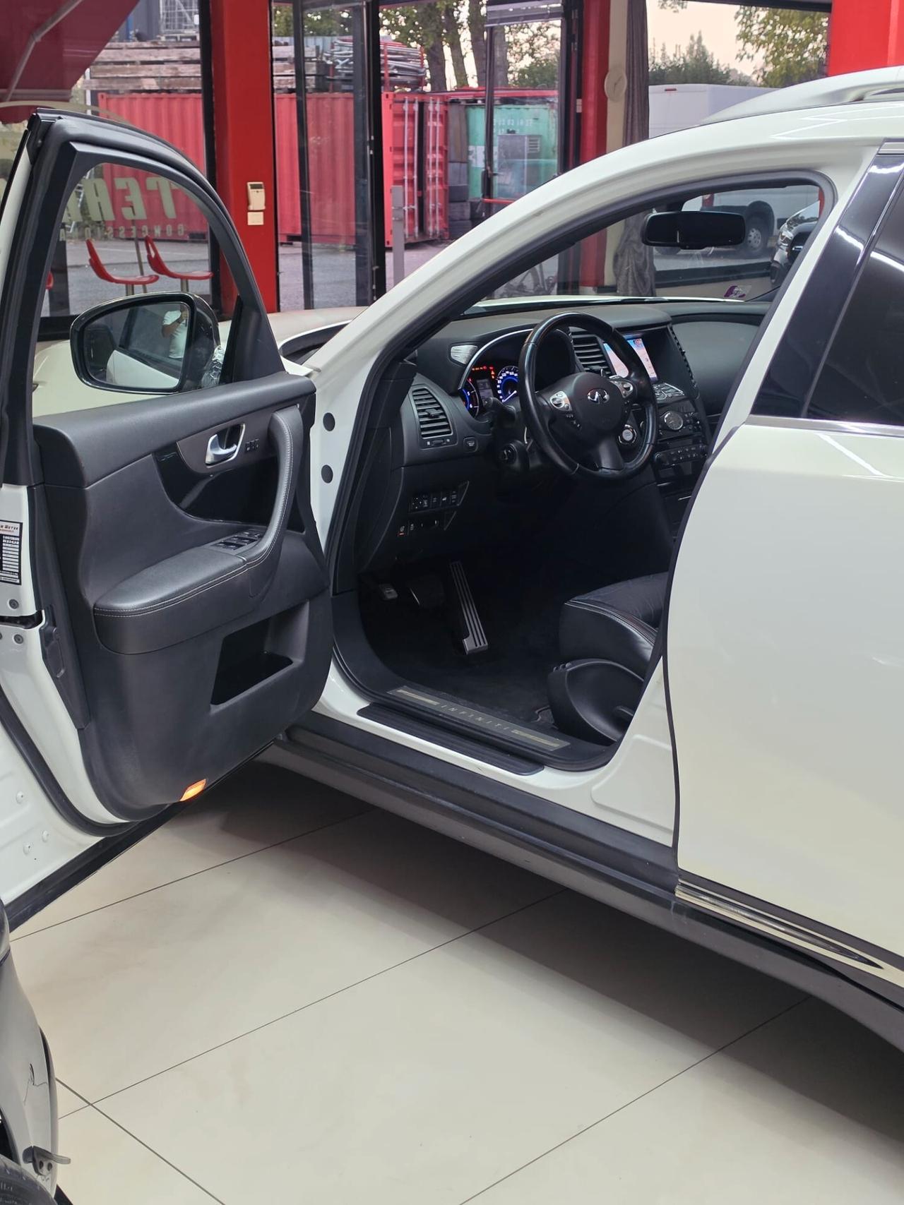 Infiniti FX FX30d S Premium