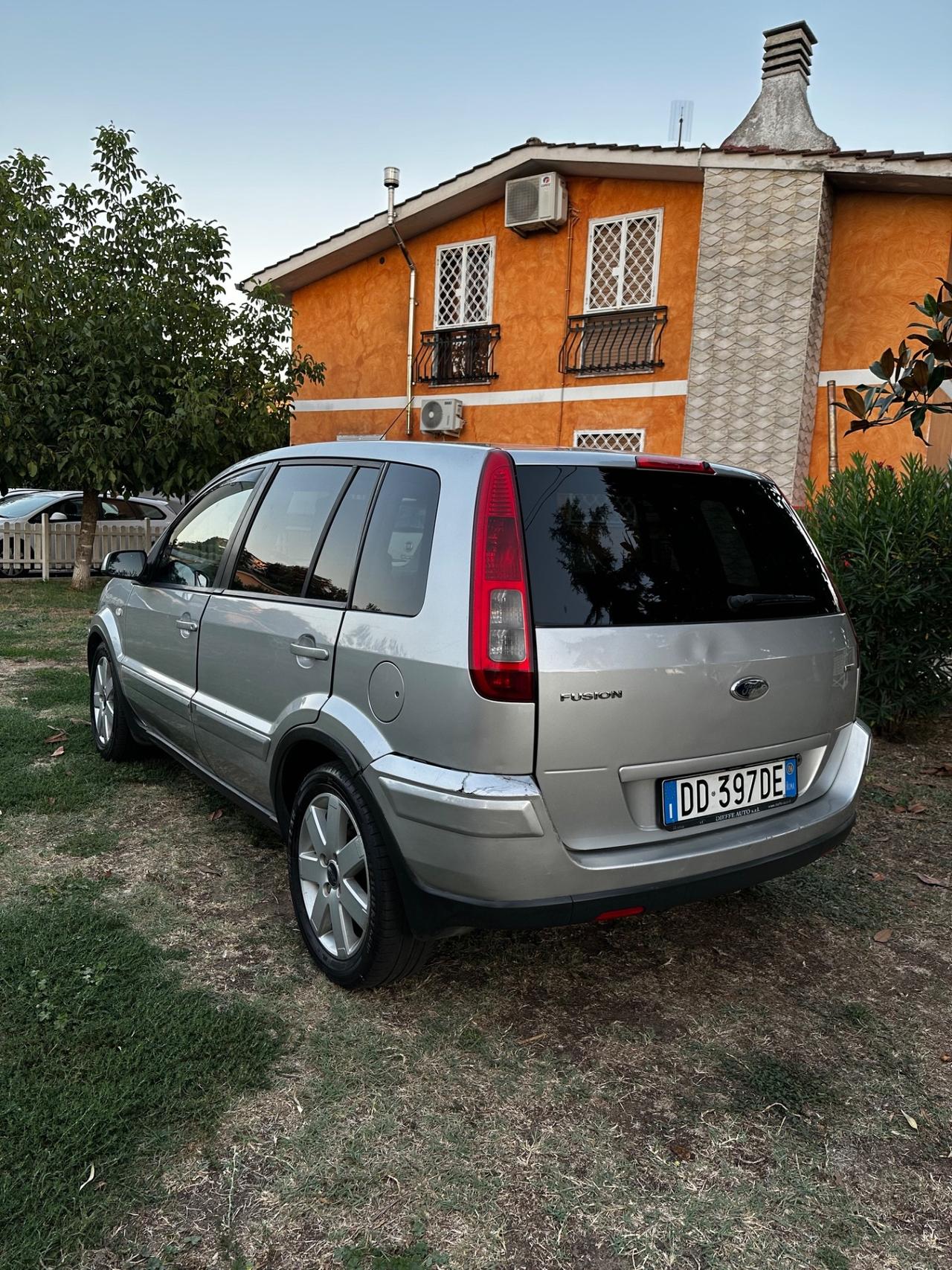 Ford Fusion 1.6 TDCi 5p. Collection