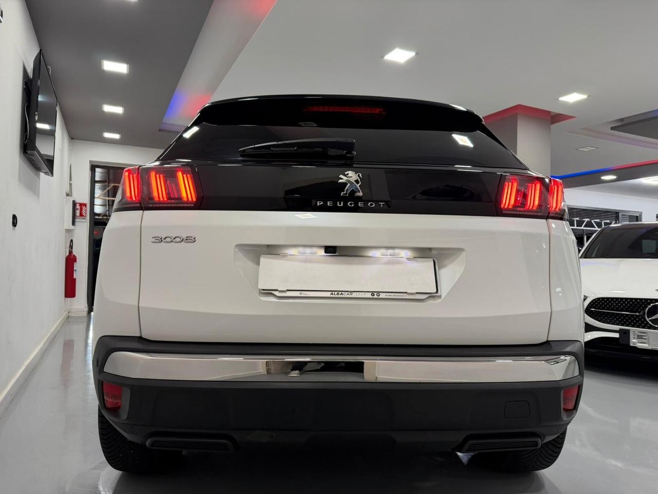 Peugeot 3008 BlueHDi 130 S&S EAT8 Allure