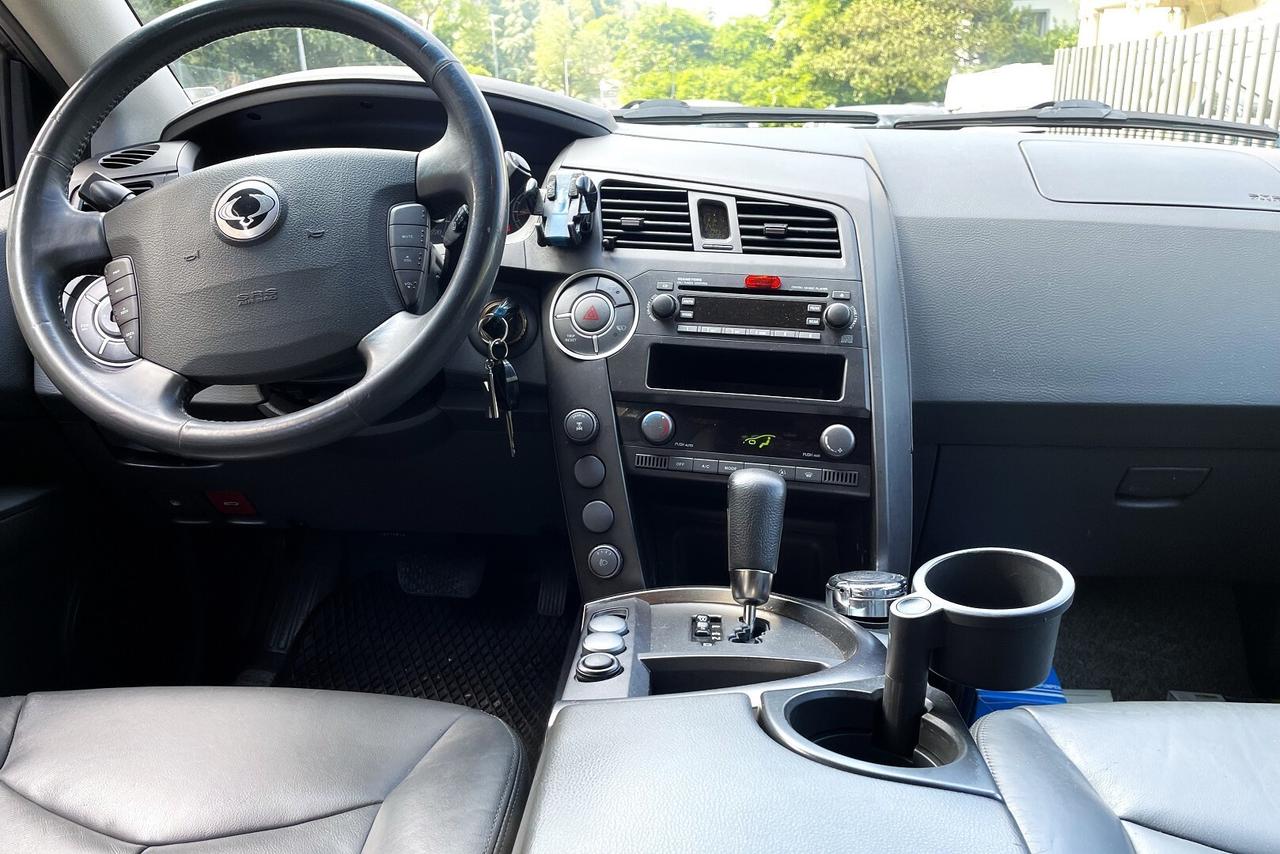 SSANGYONG KYRON 2.0 XDI AUTOMATIC 4X4 -