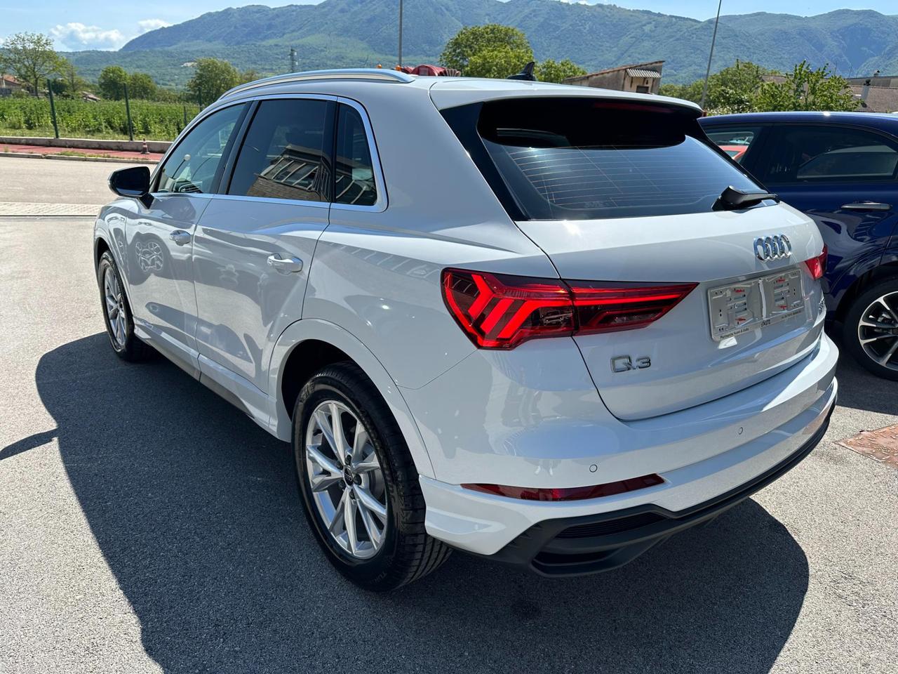 Audi Q3 35 2.0 tdi S line edition s-tronic