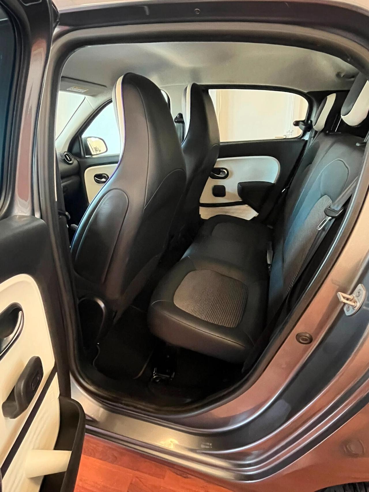 Renault Twingo 900 turbo 90 CV Automatica COSMIC