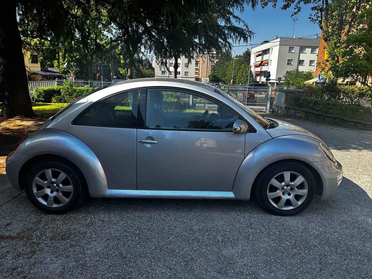 Volkswagen New Beetle 1.9 TDI 101CV