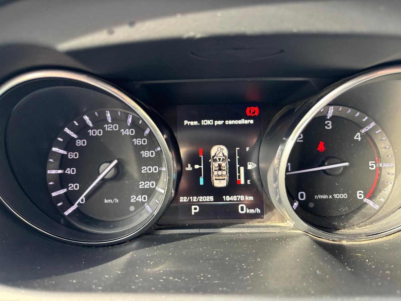 Land Rover Discovery Sport 2.2 150cv Autocarro