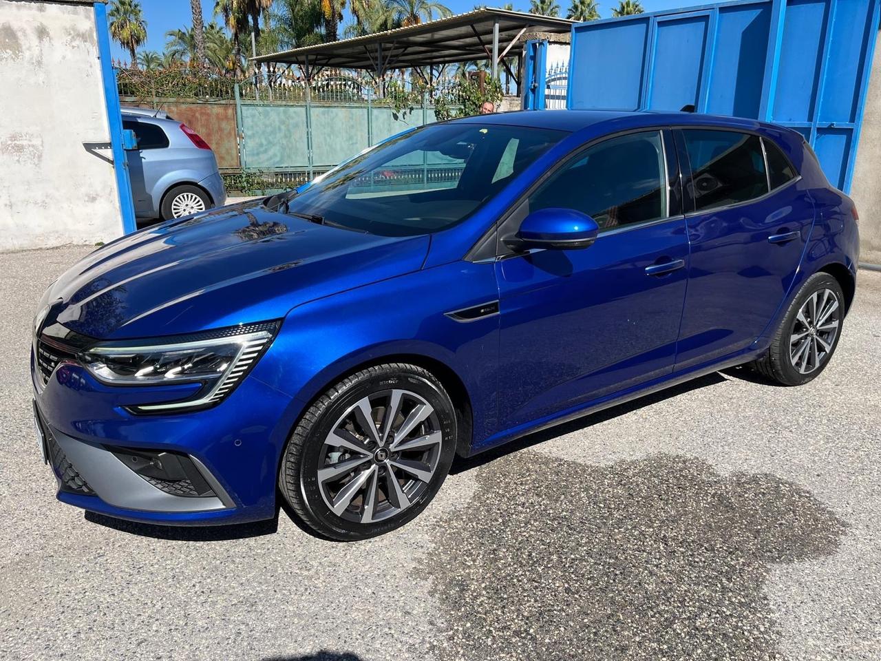 Renault megane-1.6 hybr. plug-in rs-line/aut.-2021