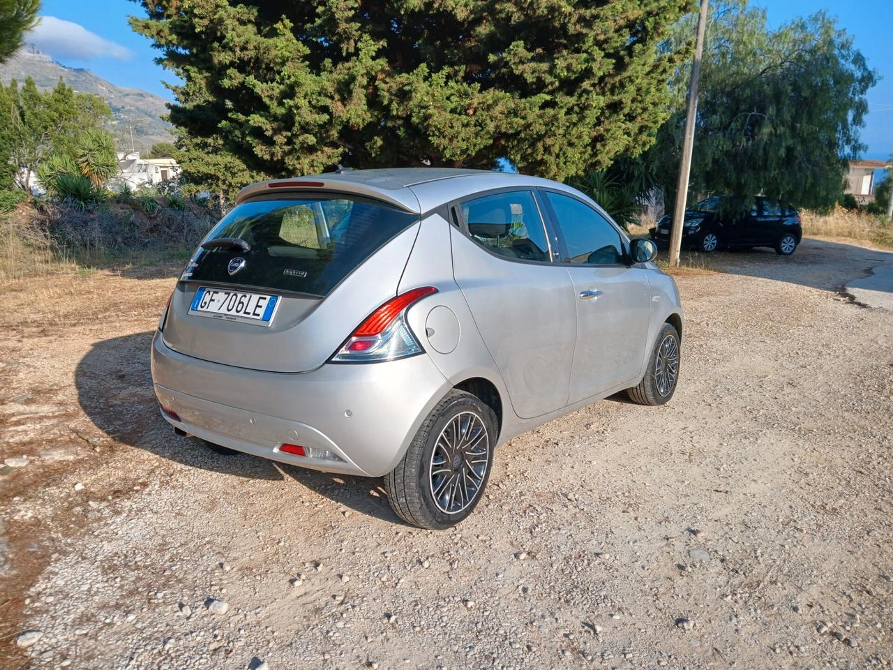Lancia Ypsilon 1.0 Benzina