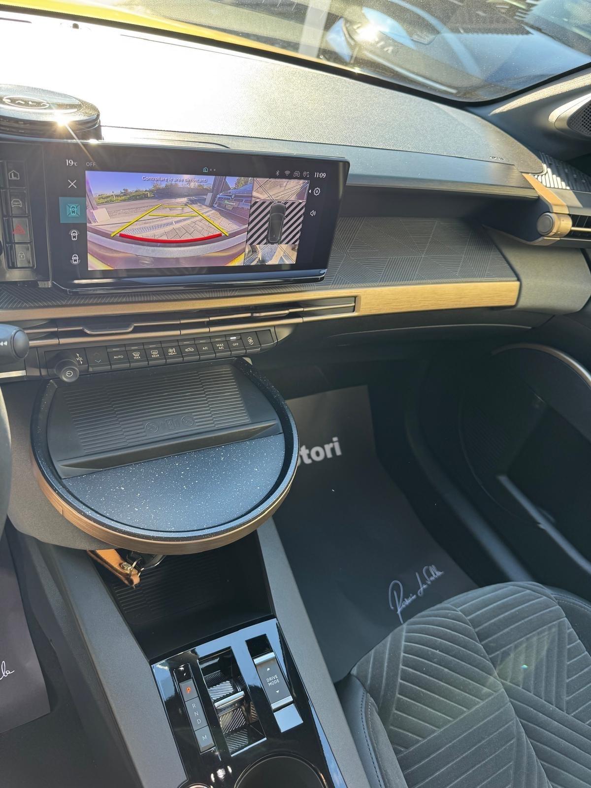 Lancia Ypsilon Hybrid e-DCT LX