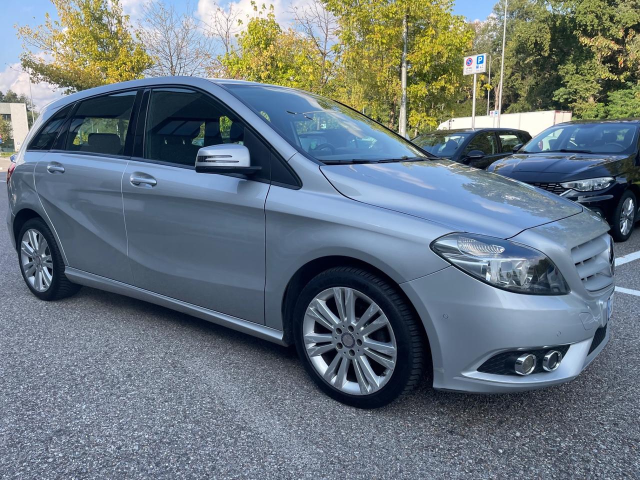 Mercedes-benz B 180 CDI Automatik*Navi*Retrocamera*