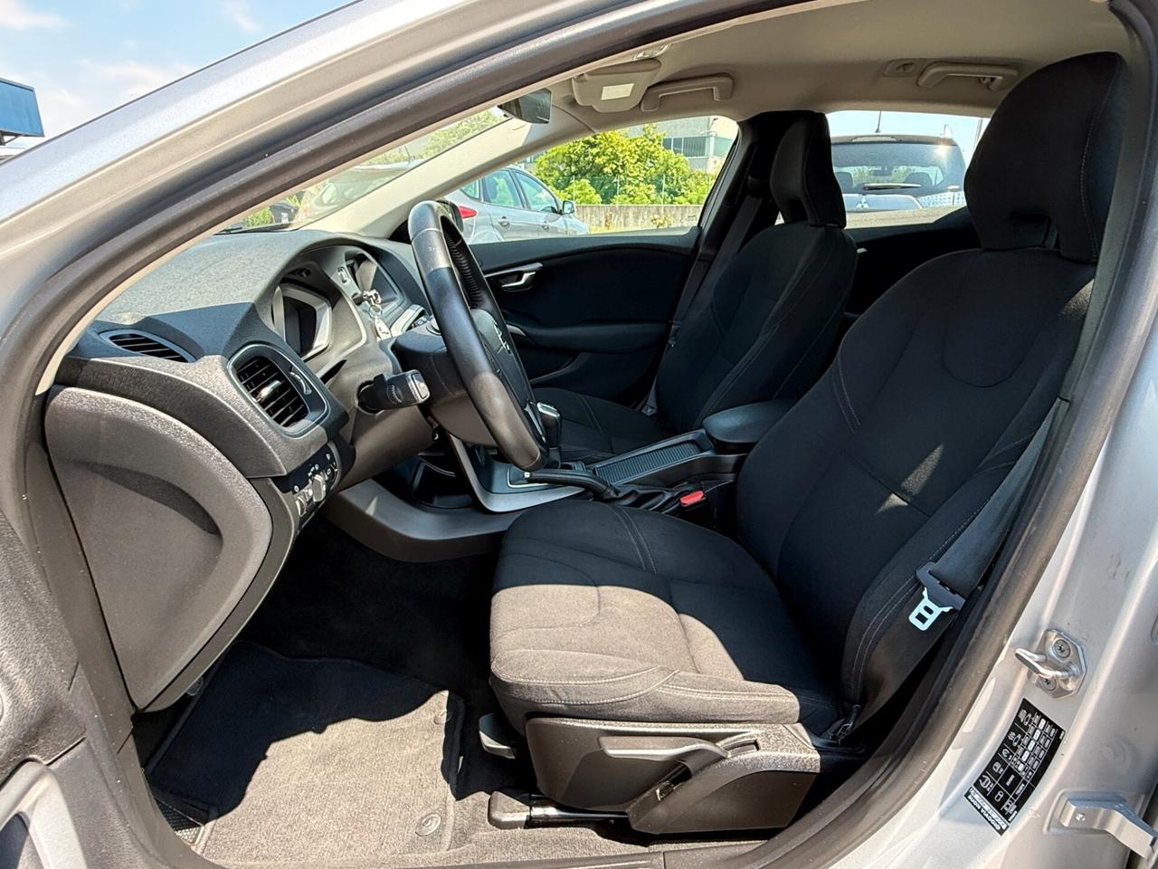 Volvo V40 D2