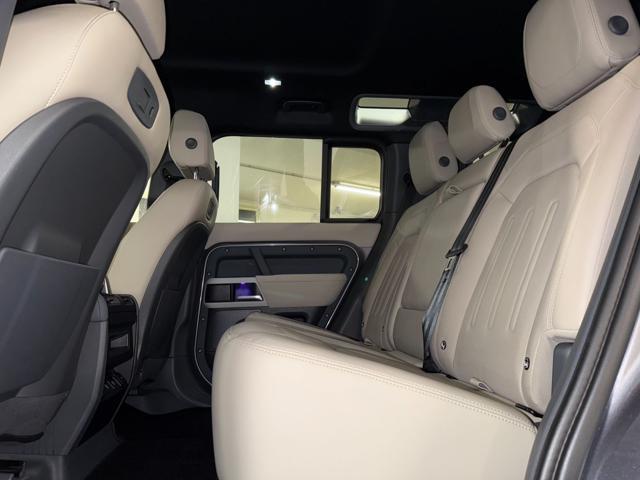 LAND ROVER Defender 110 3.0D I6 200CV Auto X-Dynamic HSE+IVA