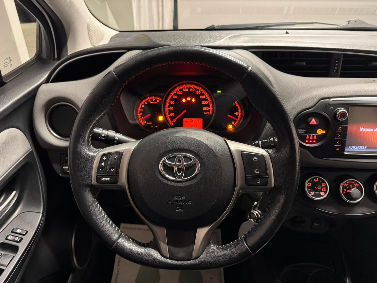 Toyota Yaris 1.0 5 porte Lounge
