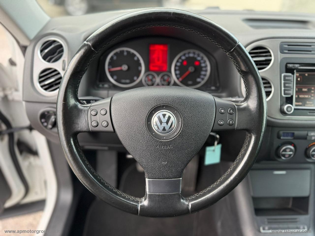 VOLKSWAGEN Tiguan 2.0 16V TDI 4 MOTION 4X4 DPF Sport & Style