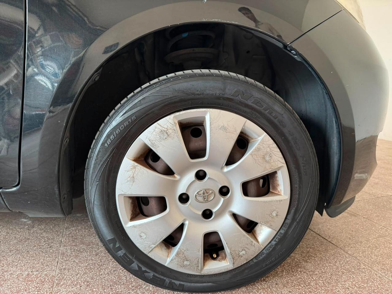 Toyota Yaris 1.0 3 porte