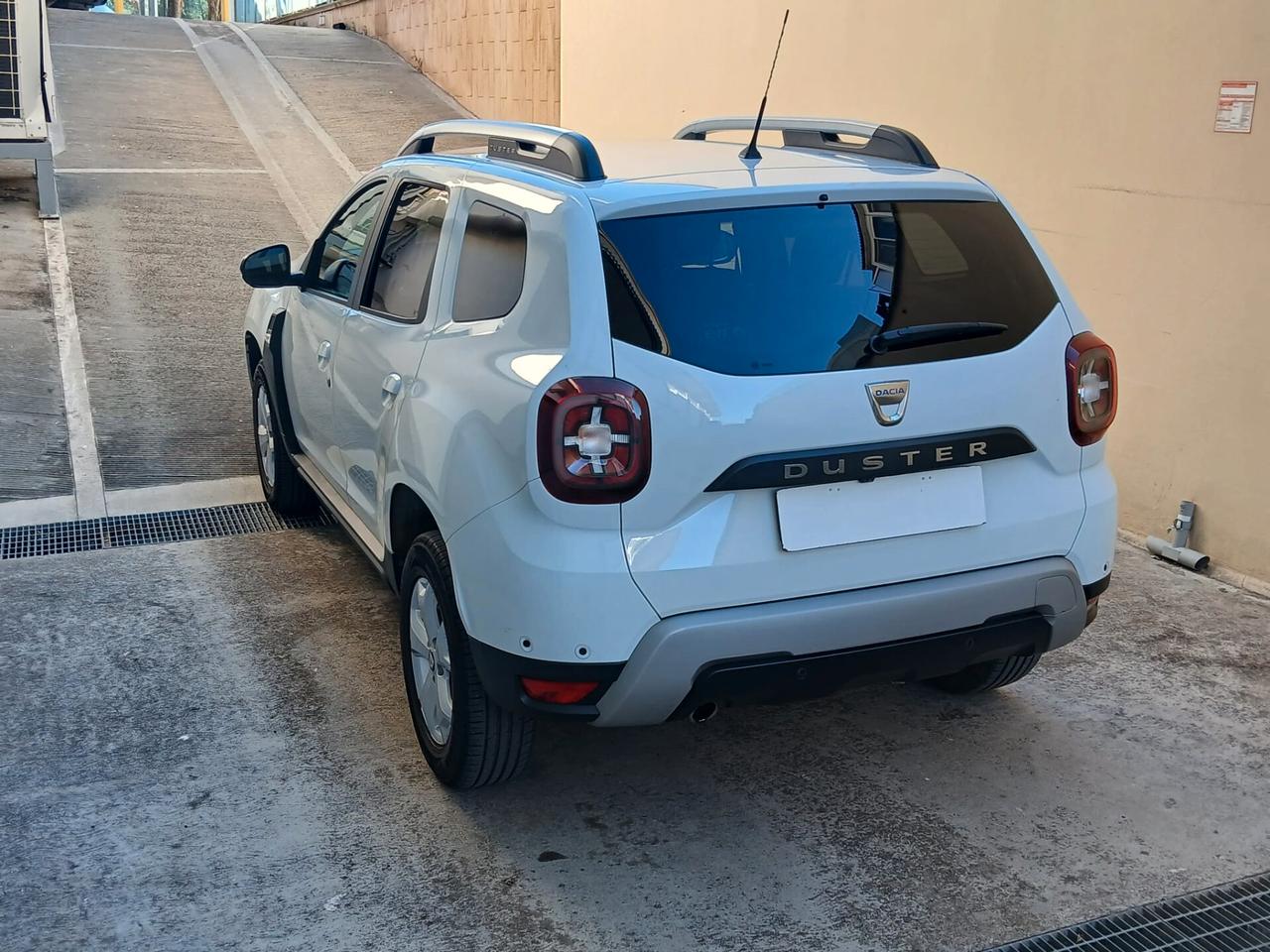 Dacia Duster 1.6 SCe 4x2 Prestige