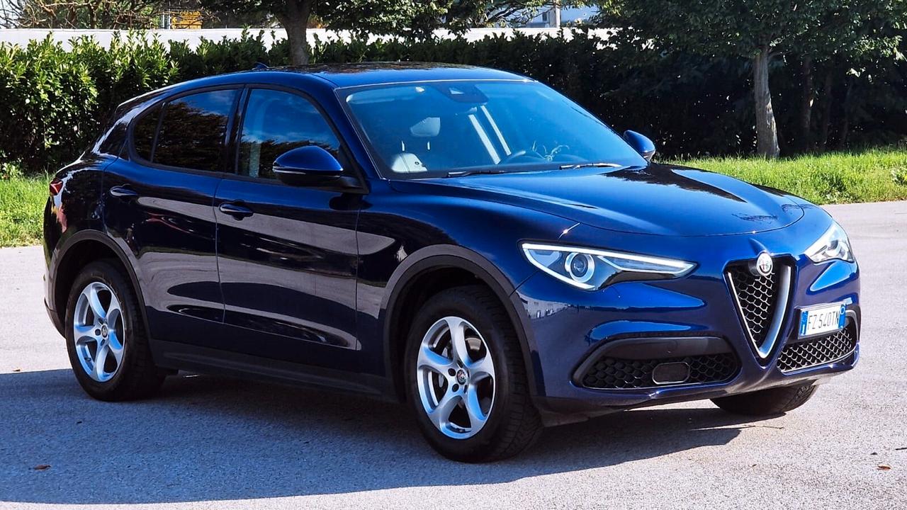 Alfa Romeo STELVIO 2.2 190CV 4x4 Gancio Traino