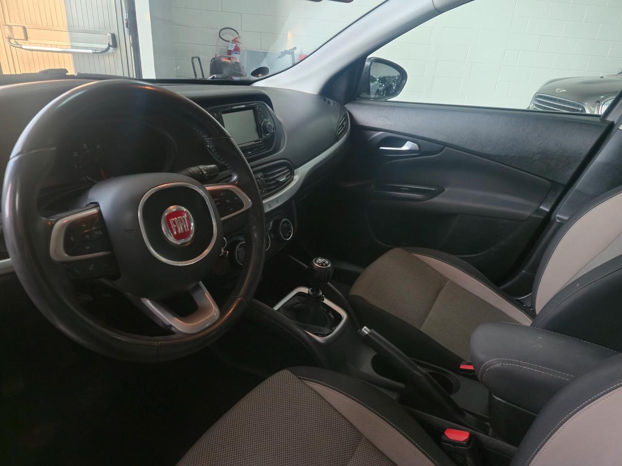Fiat Tipo 1.6 Mjt 4 porte Lounge