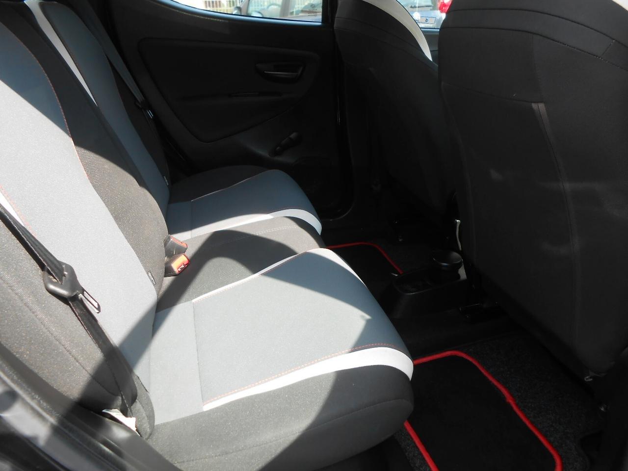 Lancia Ypsilon 0.9 TwinAir Metano Ecochic Elefantino