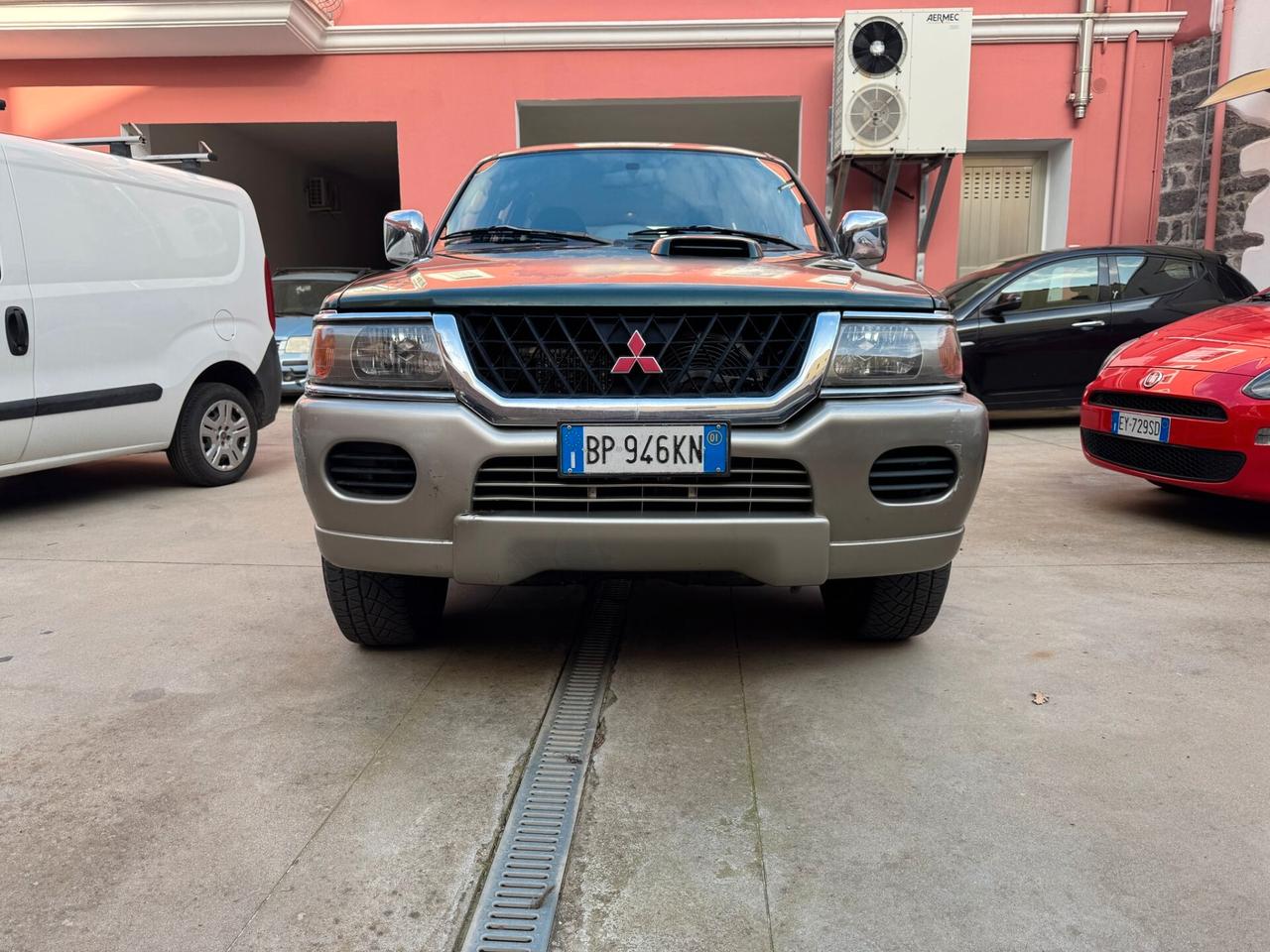 Mitsubishi Pajero Sport 2.5 TDI GLS