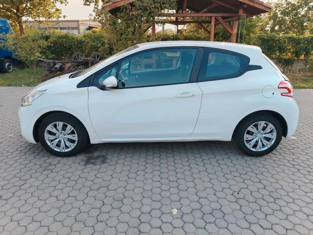 Peugeot 208 1.4 hdi 8v Active 5p