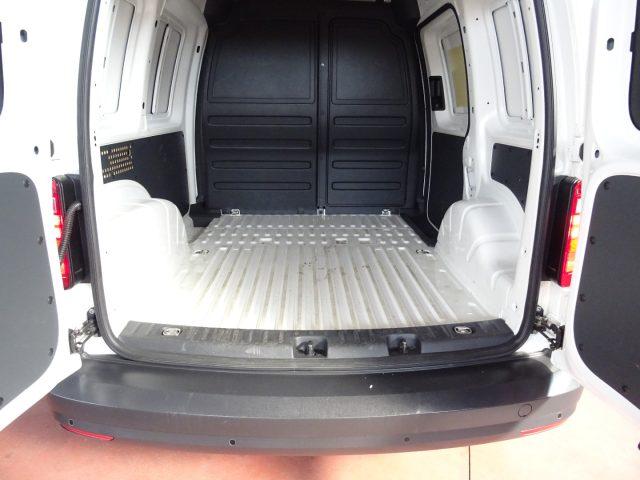 VOLKSWAGEN Caddy 2.0 TDI 102 CV DSG Furgone Business