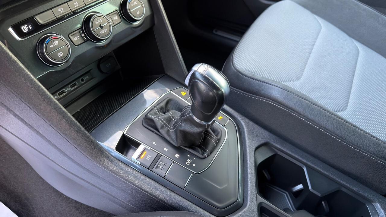 Volkswagen Tiguan R-LINE 2.0 TDI DSG