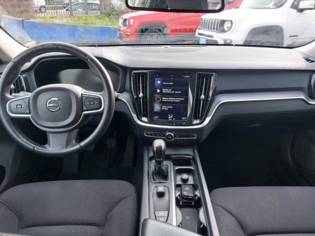 VOLVO V60 D3 R-design