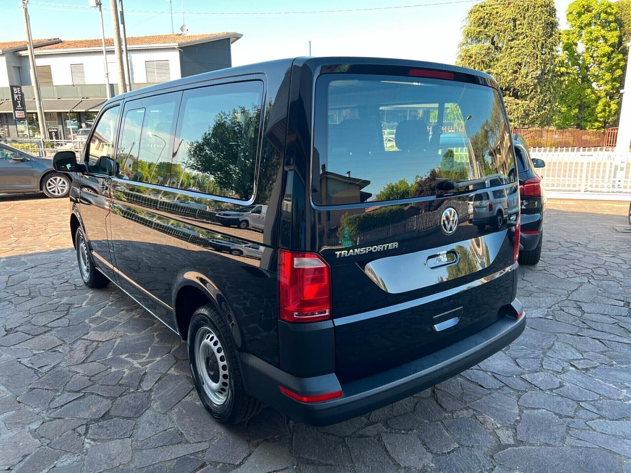 Volkswagen Transporter 2.0 TDI 102CV PC Kombi 9 posti