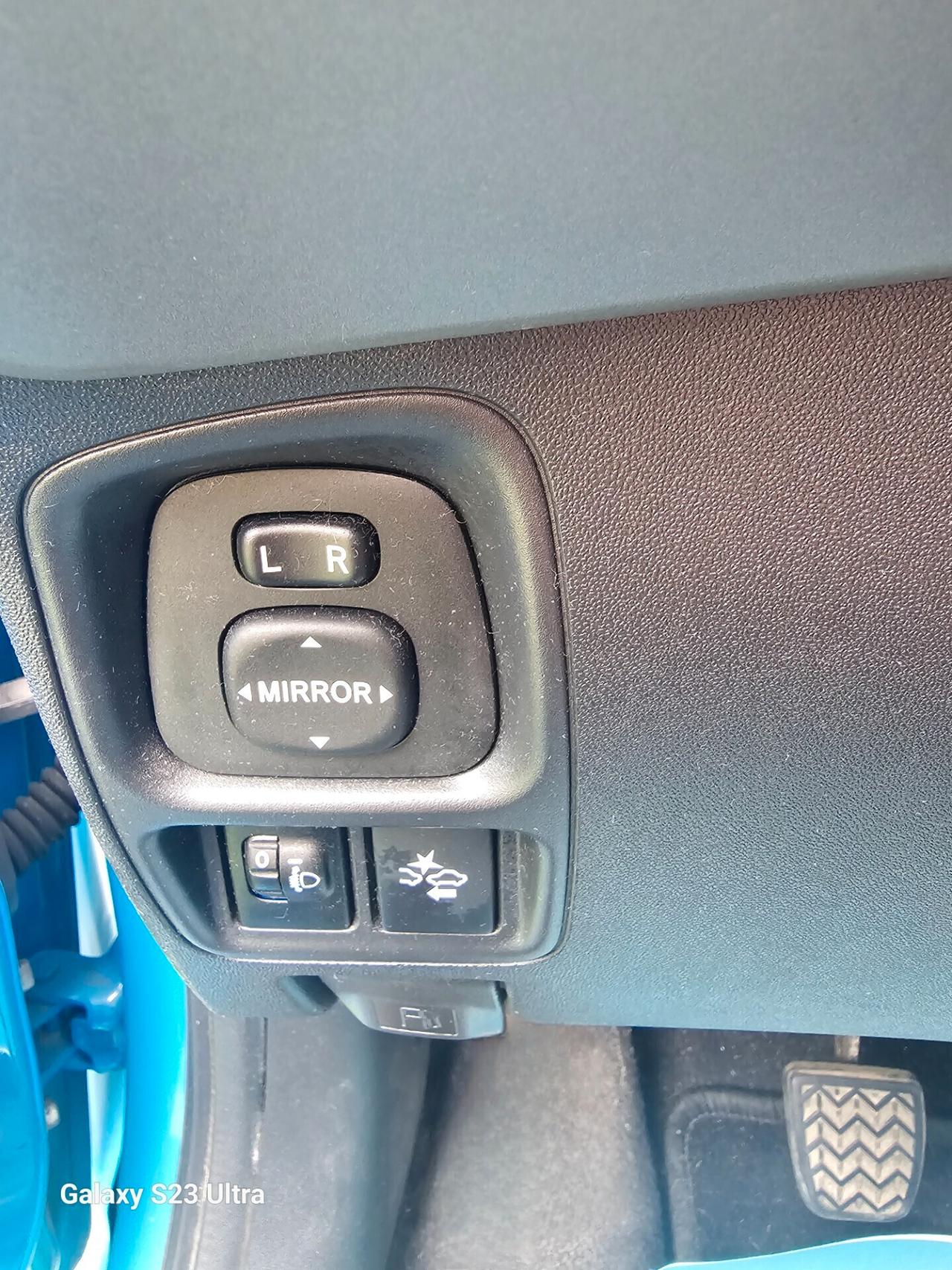 Toyota Aygo Connect 1.0 VVT-i 72 CV 5 porte x-clusiv