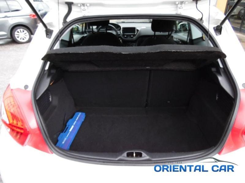 Peugeot 208 1.2 VTi 82 CV 3 porte Allure MOTORE NUOVO SOSTITUITO A 55.000KM