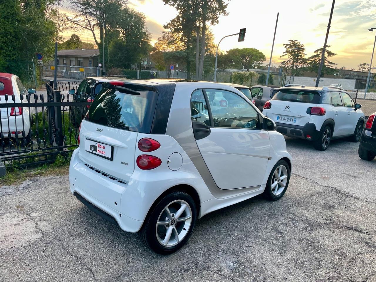 Smart ForTwo 1000 52 kW MHD coupé pulse