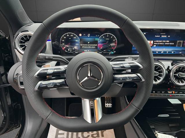 MERCEDES-BENZ A 180 Automatic AMG Line Premium