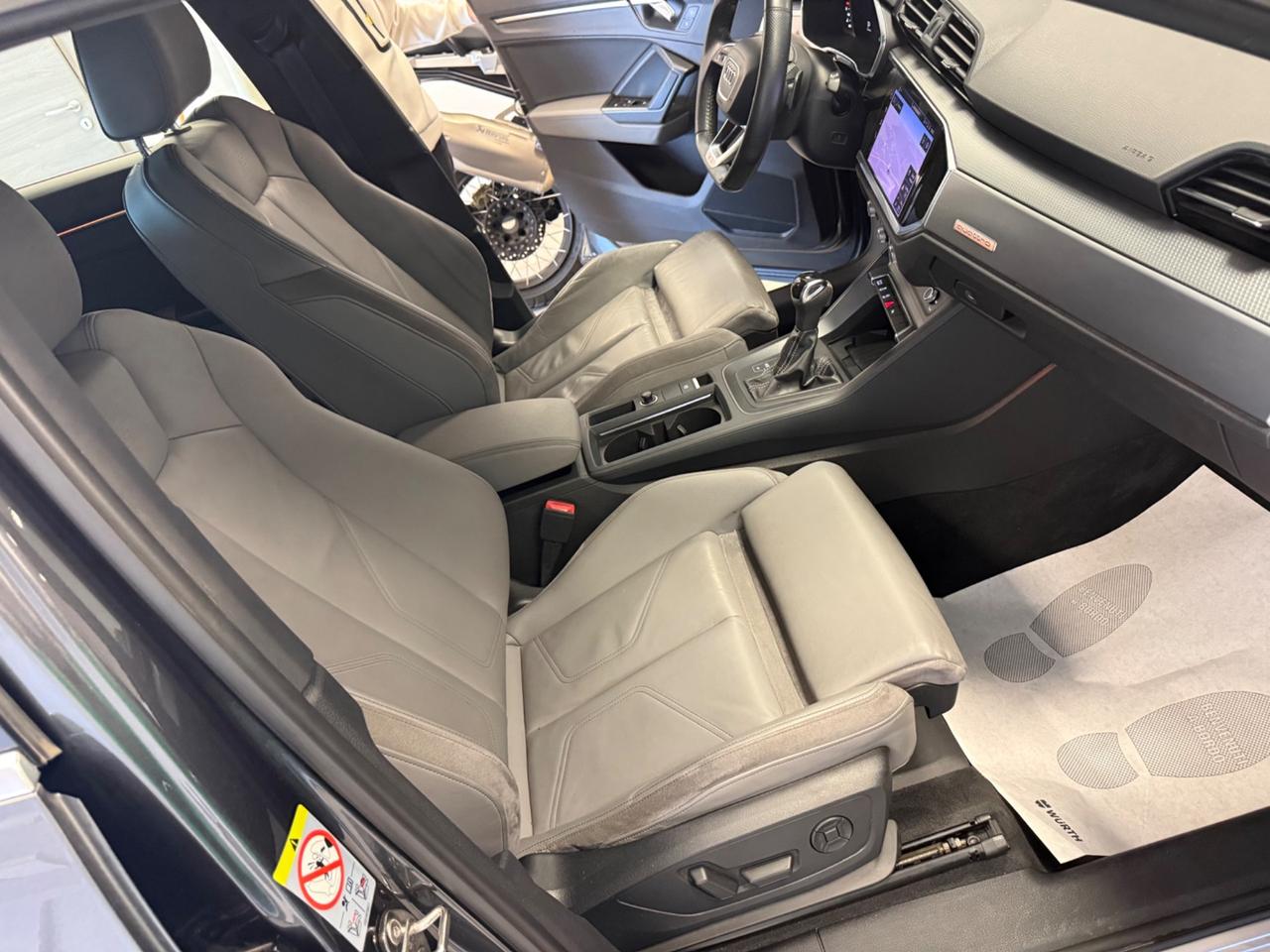 Audi Q3 40 TDI quattro S tronic line edition Sportback