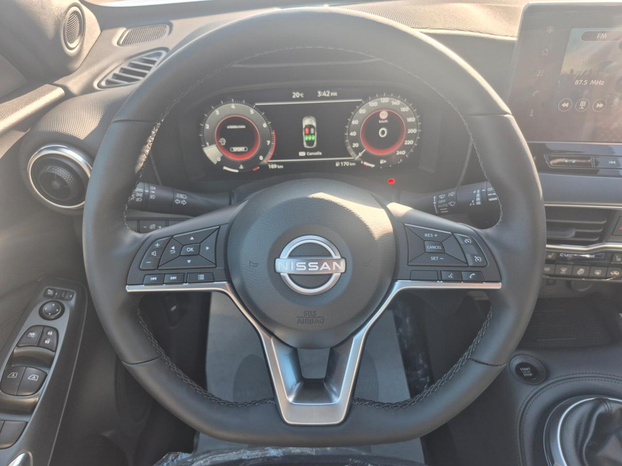 Nissan Juke 1.0 DIG-T 114 CV N-Connecta