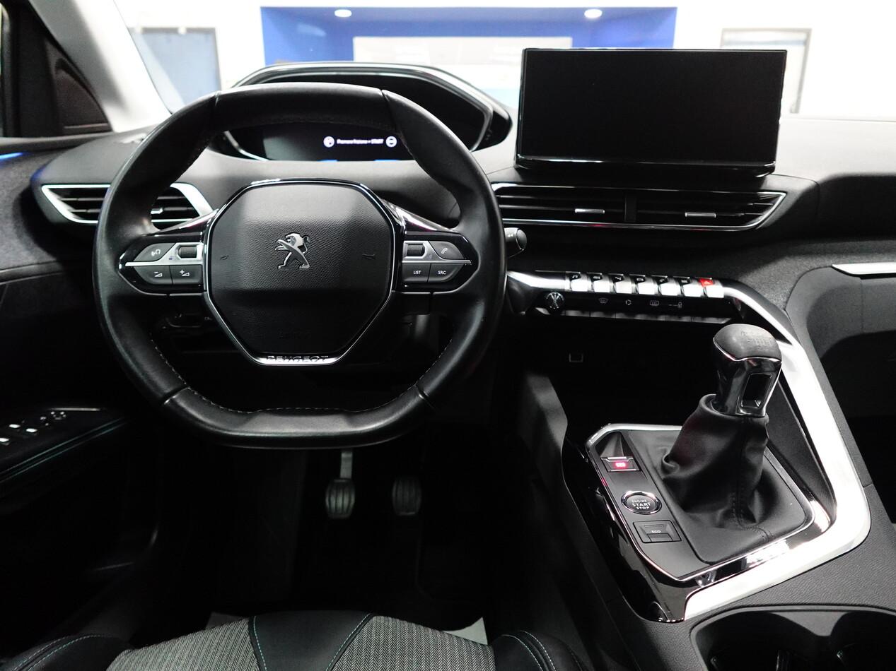 Peugeot 3008 II 1.5 BlueHDI 130 CV ALLURE