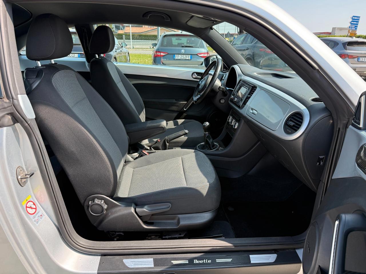 Volkswagen Maggiolino 1.6 TDI Design