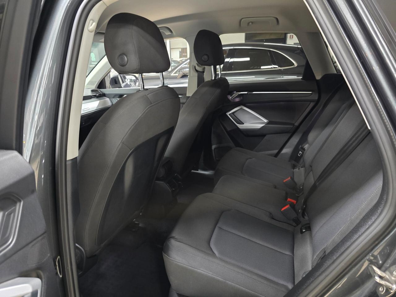 Audi Q3 35 TDI S tronic line edition