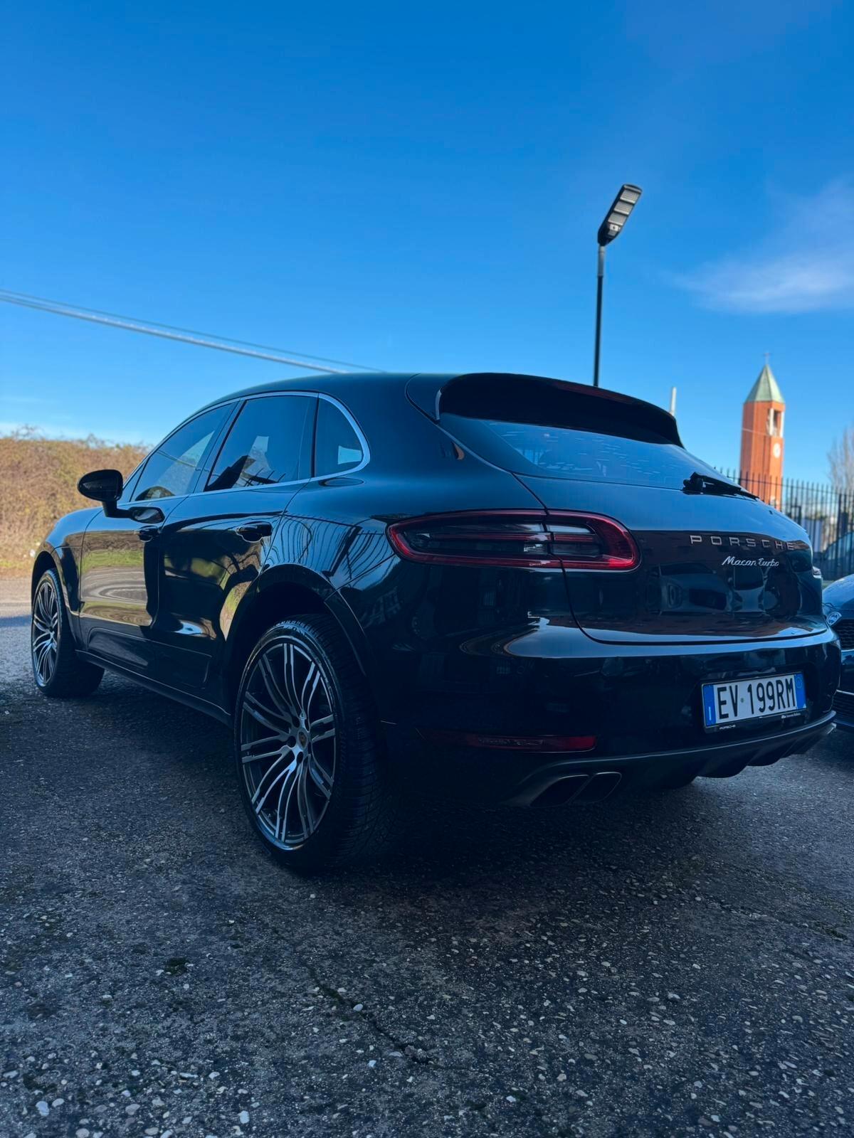 PORSCHE MACAN 3.6 TURBO CON MOTORE NUOVO SOSTITUITO IN PORSCHE ROMA