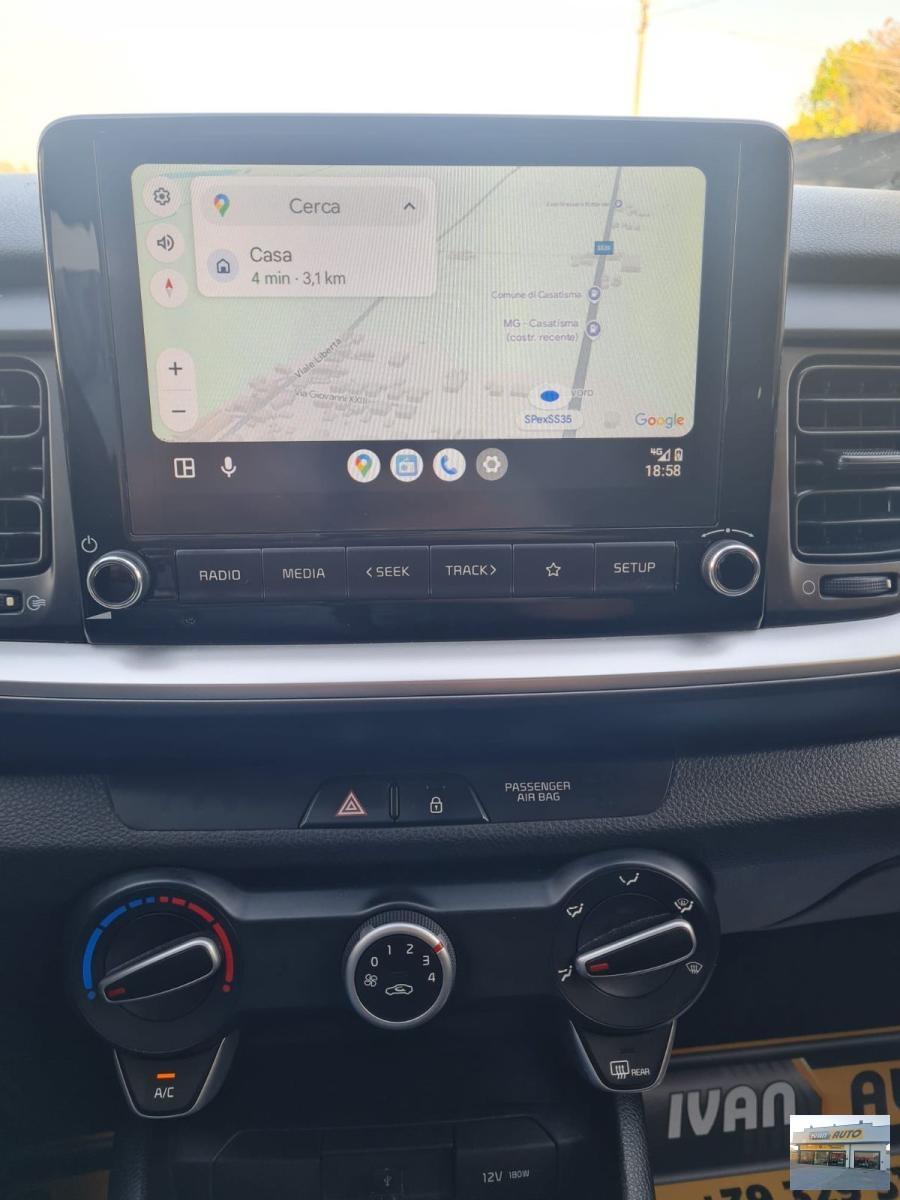 KIA Stonic 1.2 Benzina-Neopatentati-Anno 2022