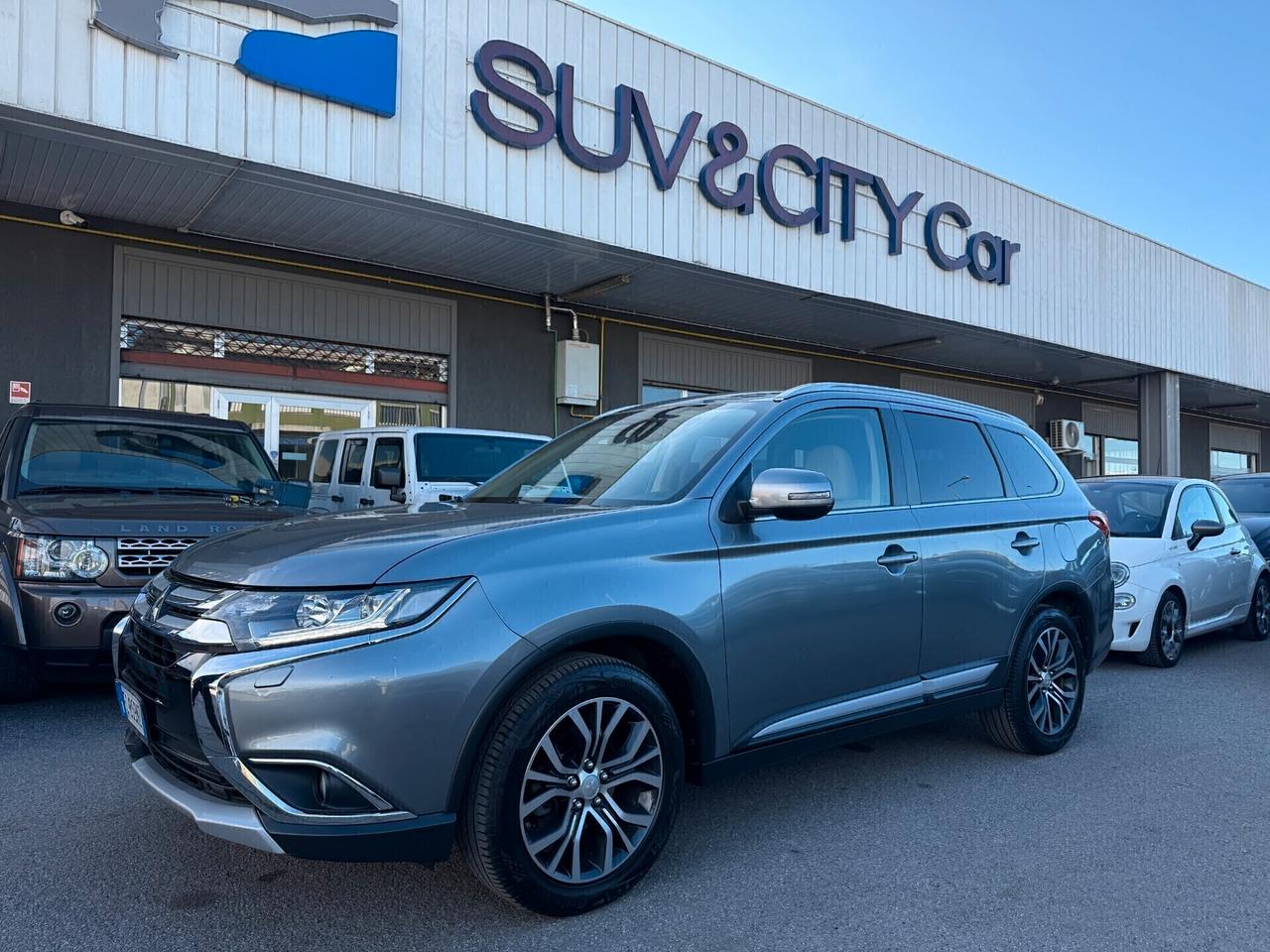 Mitsubishi Outlander 2.2 Plus 4x4 7 Posti